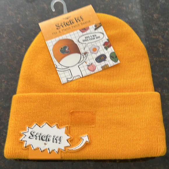 New… Hat set - Picture 3 of 3